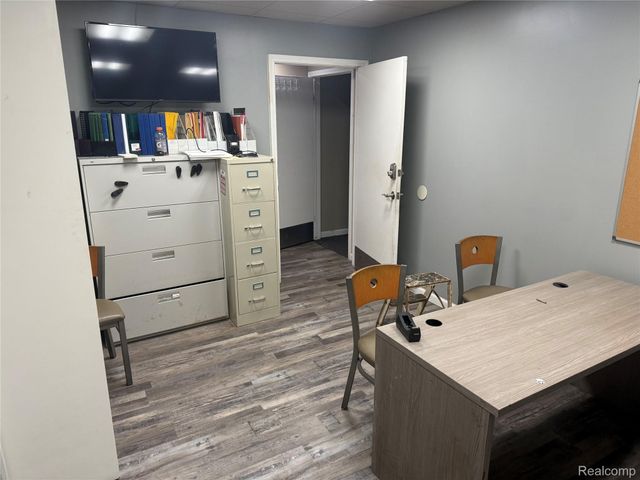 18430 Morang Drive, Detroit, MI 48205