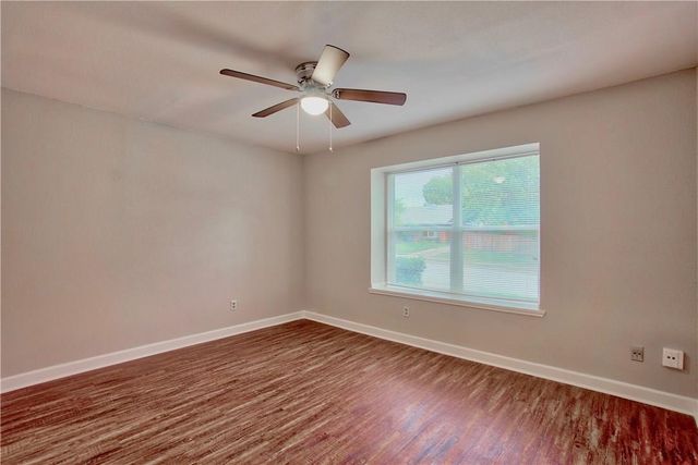 423 Augustine, Euless, TX 76039