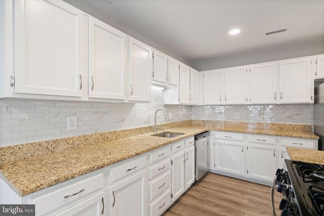 14532 EDDY CT, Centreville, VA 20120