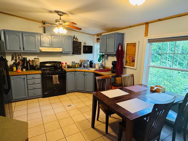 1352 Mud Hollow Road, Kirby, VT 05824