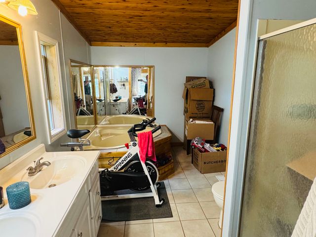 1352 Mud Hollow Road, Kirby, VT 05824