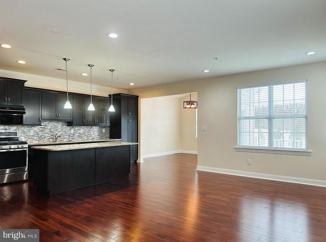 323 W BOULDER DR, Chalfont, PA 18914