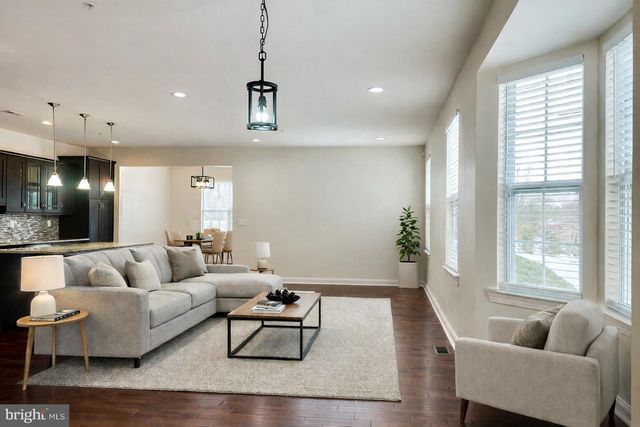 323 W BOULDER DR, Chalfont, PA 18914