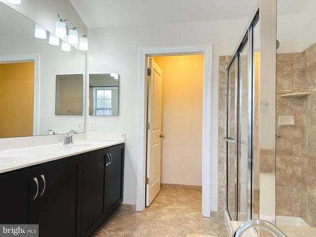 323 W BOULDER DR, Chalfont, PA 18914