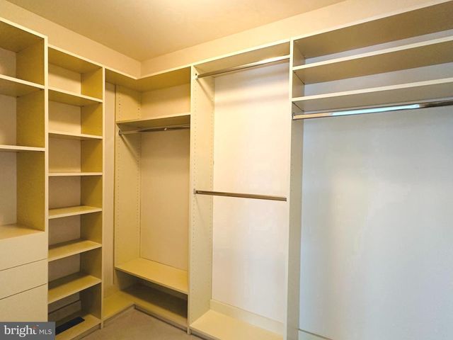 323 W BOULDER DR, Chalfont, PA 18914