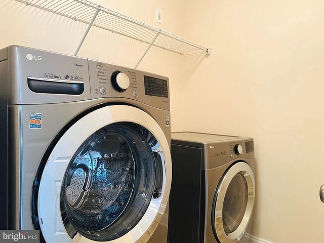 323 W BOULDER DR, Chalfont, PA 18914