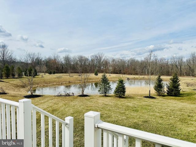 323 W BOULDER DR, Chalfont, PA 18914