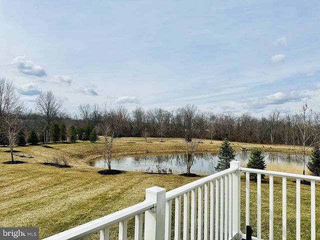 323 W BOULDER DR, Chalfont, PA 18914