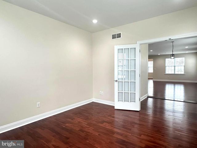 323 W BOULDER DR, Chalfont, PA 18914