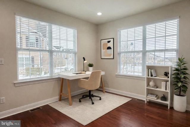 323 W BOULDER DR, Chalfont, PA 18914