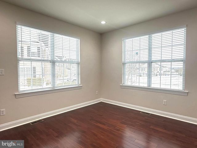 323 W BOULDER DR, Chalfont, PA 18914