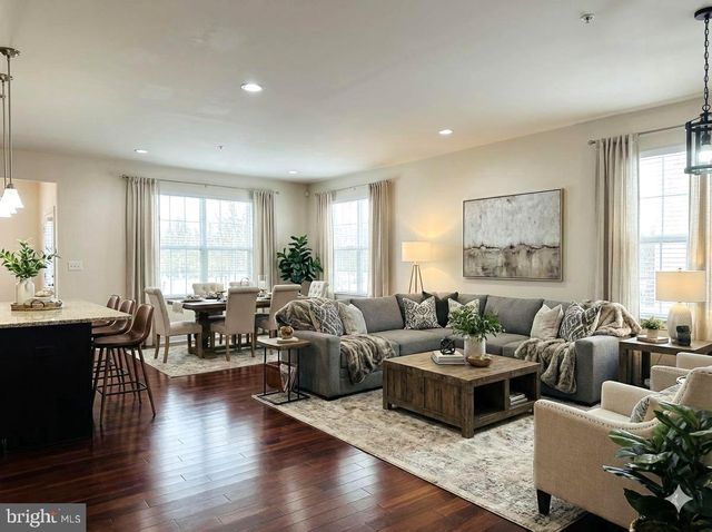 323 W BOULDER DR, Chalfont, PA 18914