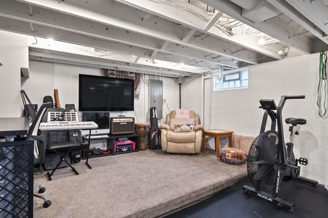 121 S Sylvan Avenue, Columbus, OH 43204