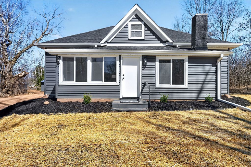 Image 6 of property listing at N3328 New Knapp Road, Shell Lake, WI 54871