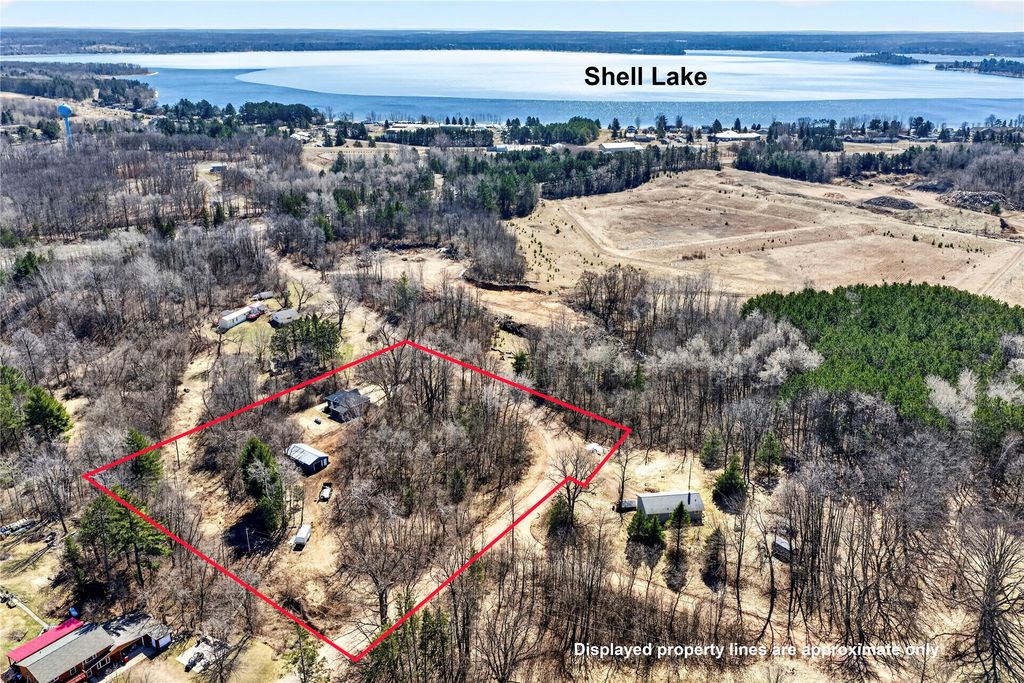 Image 7 of property listing at N3328 New Knapp Road, Shell Lake, WI 54871