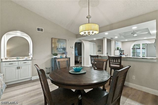 269 Deerwood CIR 14, Naples, FL 34113