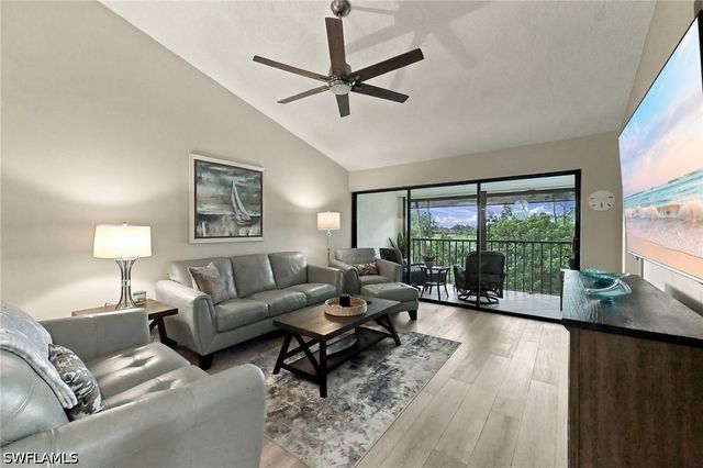 269 Deerwood CIR 14, Naples, FL 34113