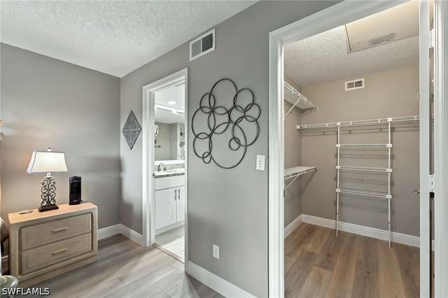 269 Deerwood CIR 14, Naples, FL 34113