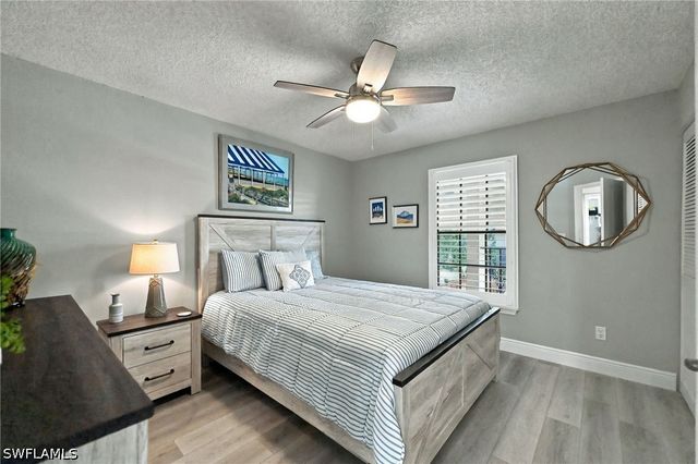 269 Deerwood CIR 14, Naples, FL 34113