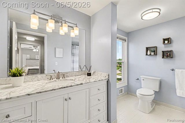 4447 Bentley Drive, Troy, MI 48098
