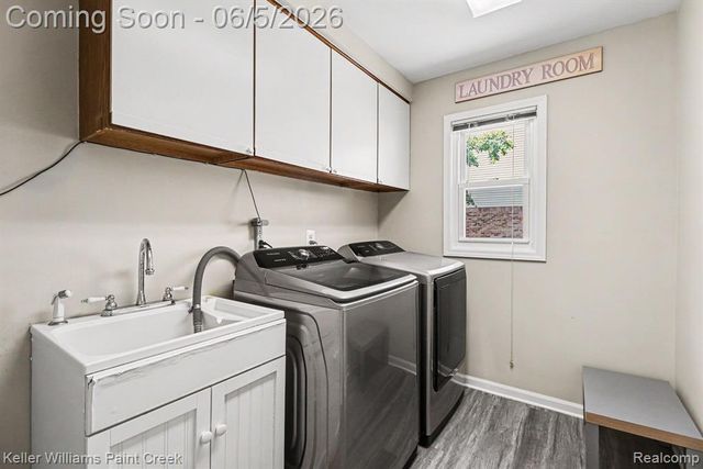 4447 Bentley Drive, Troy, MI 48098