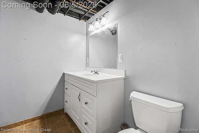 4447 Bentley Drive, Troy, MI 48098