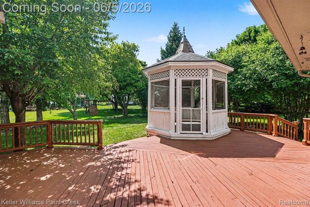 4447 Bentley Drive, Troy, MI 48098