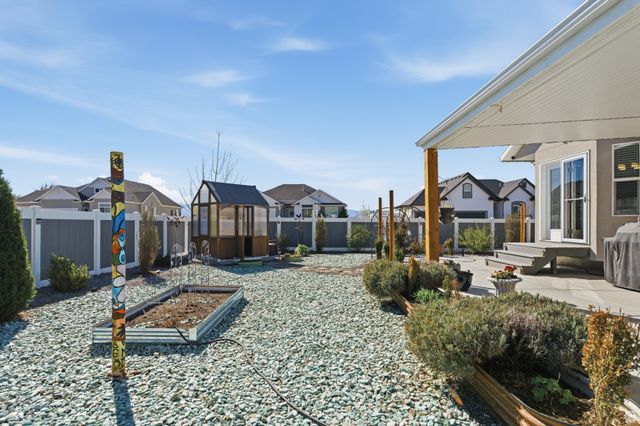 236 E BRIARWOOD LN, Stansbury Park, UT 84074