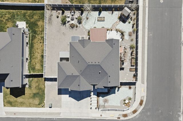 236 E BRIARWOOD LN, Stansbury Park, UT 84074