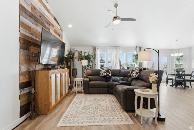 236 E BRIARWOOD LN, Stansbury Park, UT 84074