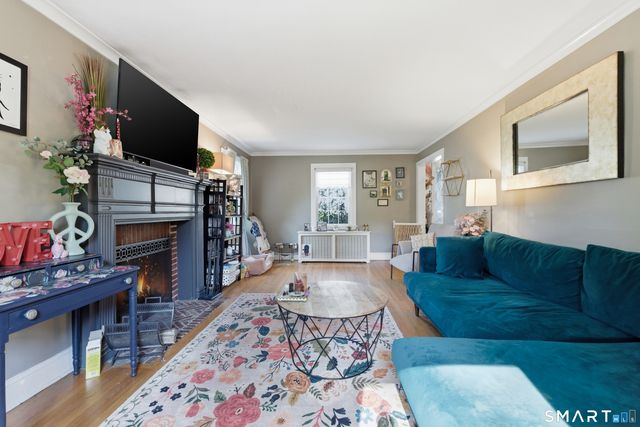 46 Cumberland Road, West Hartford, CT 06119