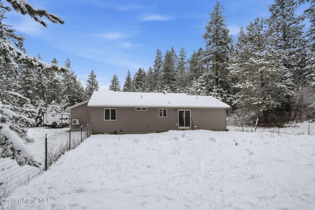 4922 W CHARLIES PL, Rathdrum, ID 83858