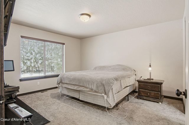 4922 W CHARLIES PL, Rathdrum, ID 83858