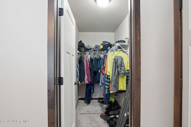 4922 W CHARLIES PL, Rathdrum, ID 83858