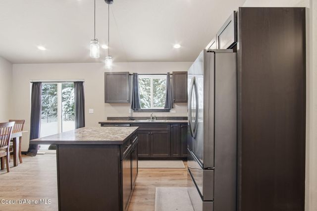 4922 W CHARLIES PL, Rathdrum, ID 83858