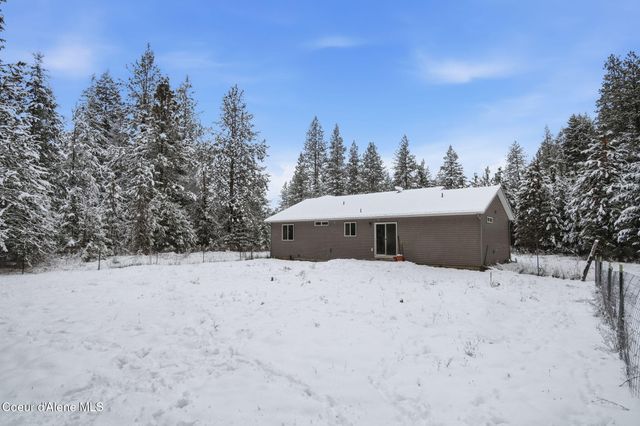 4922 W CHARLIES PL, Rathdrum, ID 83858