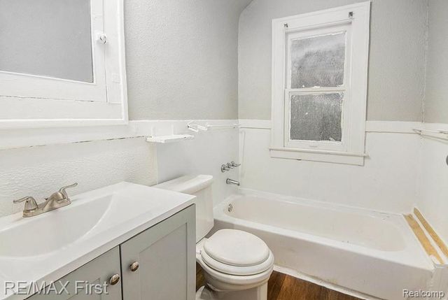 15457 Cloverlawn Avenue, Detroit, MI 48238