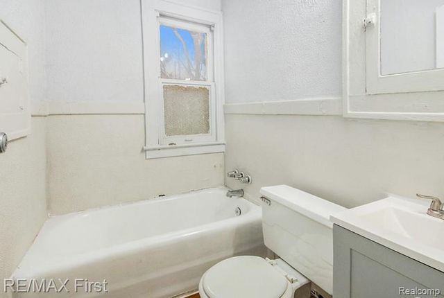 15457 Cloverlawn Avenue, Detroit, MI 48238