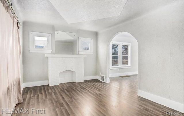 15457 Cloverlawn Avenue, Detroit, MI 48238