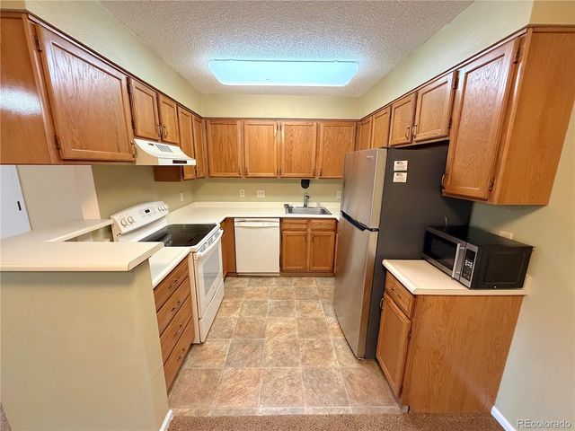 3336 S Ammons Street 12-106, Lakewood, CO 80227