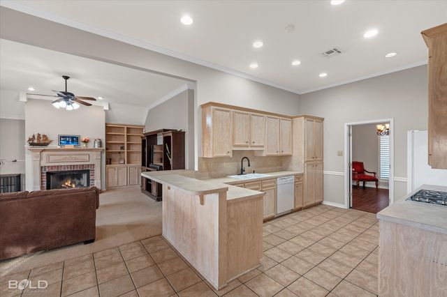 6014 Braeburn Court, Bossier City, LA 71111