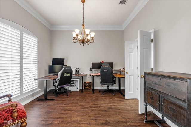 6014 Braeburn Court, Bossier City, LA 71111