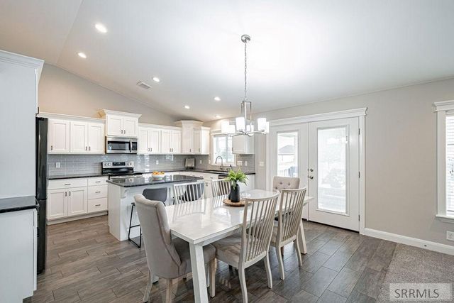 1678 Marsala Court, Ammon, ID 83401