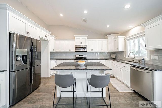 1678 Marsala Court, Ammon, ID 83401
