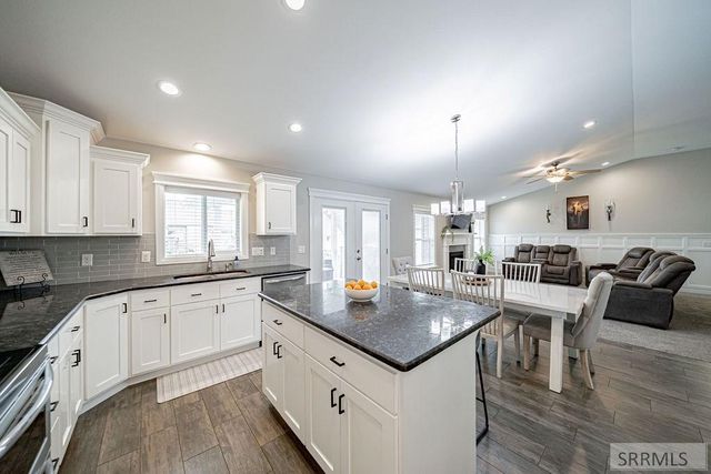 1678 Marsala Court, Ammon, ID 83401