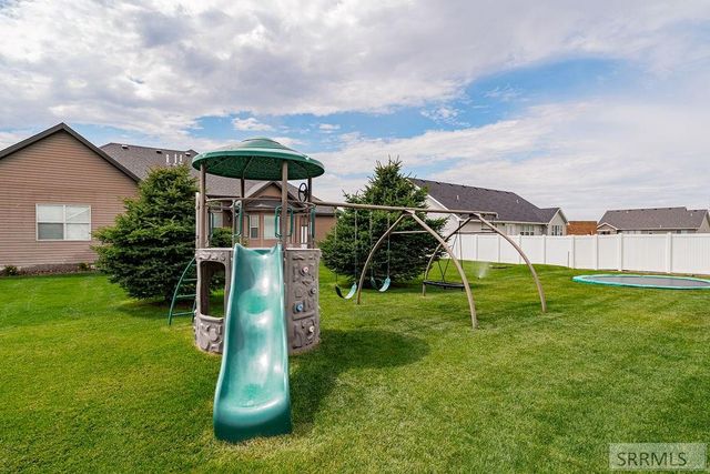 1678 Marsala Court, Ammon, ID 83401