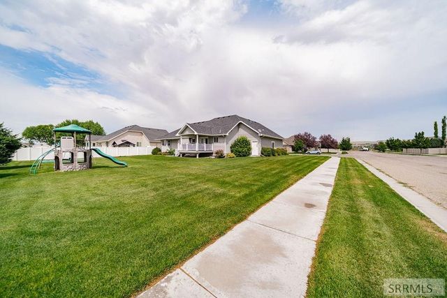 1678 Marsala Court, Ammon, ID 83401