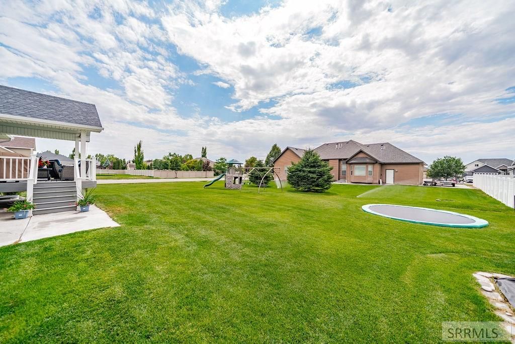 Image 36 of property listing at 1678 Marsala Court, Ammon, ID 83401