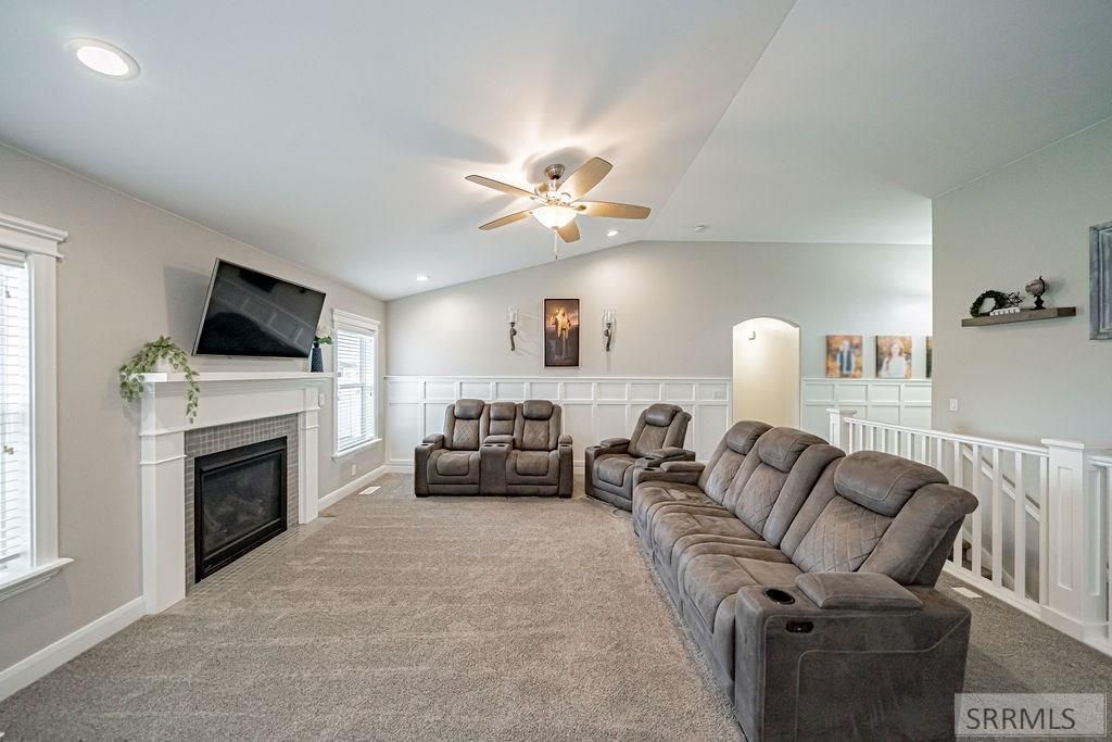 Image 7 of property listing at 1678 Marsala Court, Ammon, ID 83401