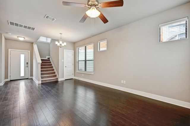 2021 Carlson DR, Austin, TX 78741